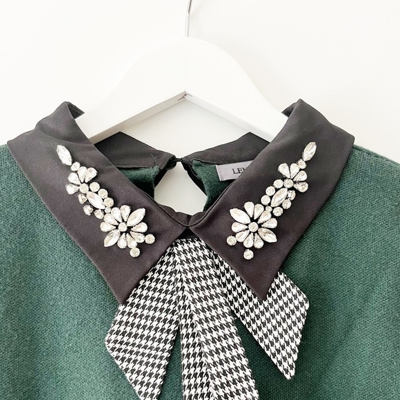 STUNNING Embellished Collared Sweater - Picture 6 of 6